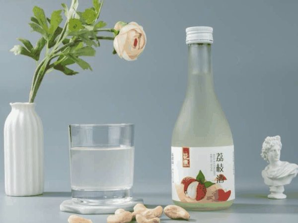 花信荔枝果酒
