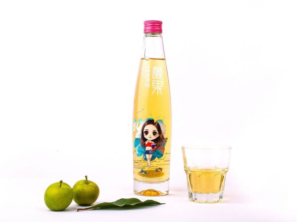 熏果青梅果酒 图1