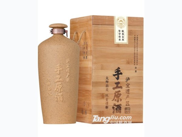 泸宜遵固态手工原酒1.5L