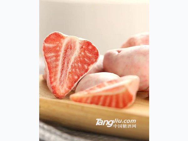 巧克力涂层草莓