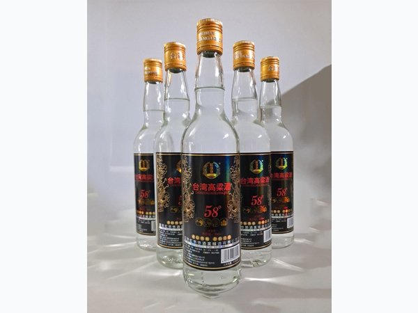 光瓶黑金龙高粱酒浓香58度600ml